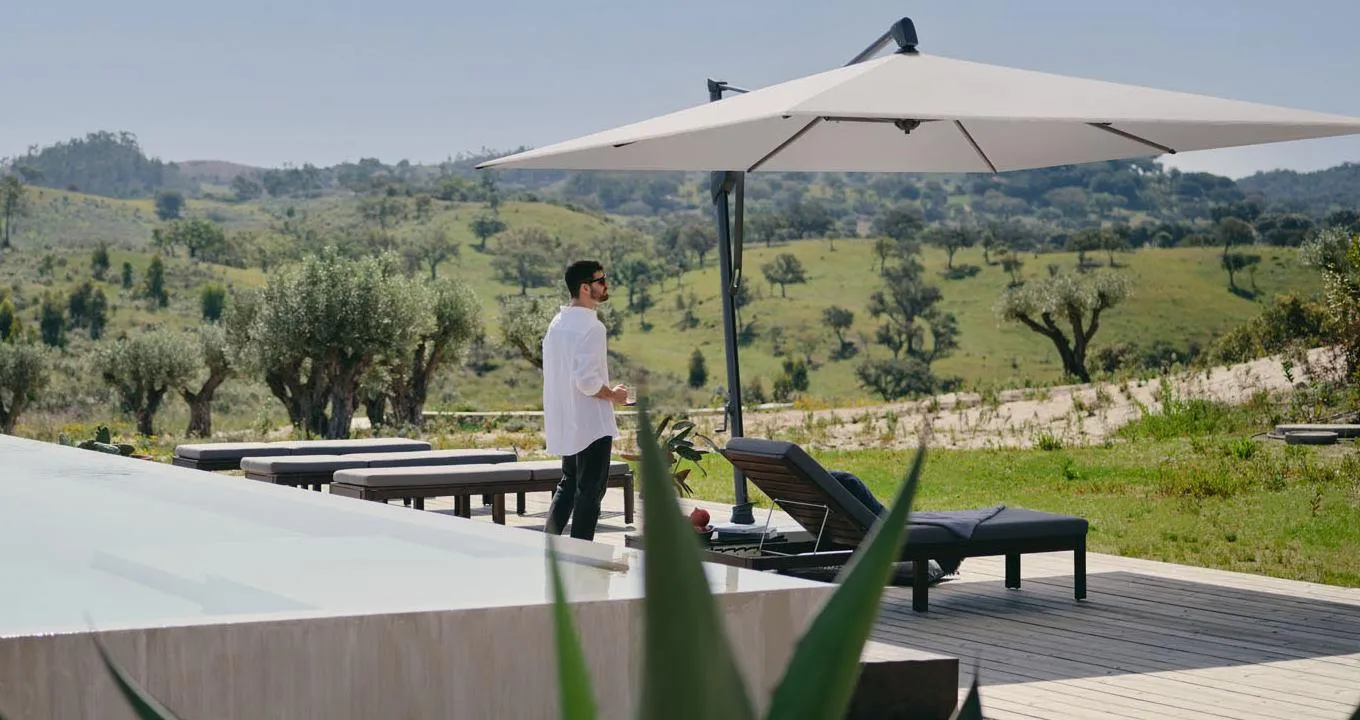 Sombrano Cantilever umbrella