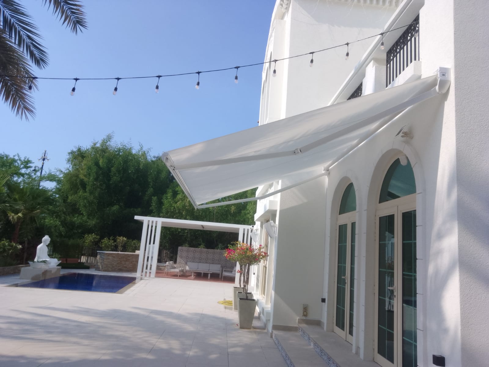 Arond awning jumeirah islands