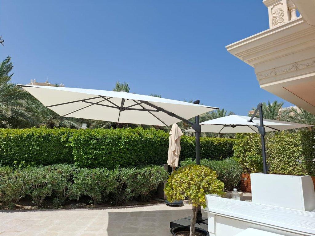 Fortano Umbrellas Installed at Raffles the Palm