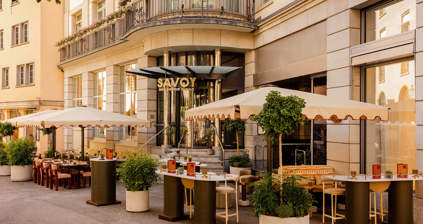 Palazzo Noblesse umbrellas at a hotel